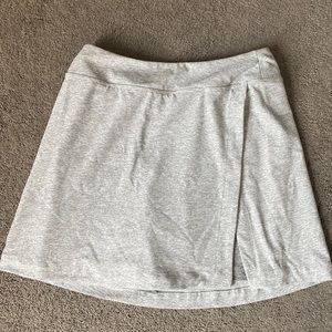 Outdoor voices court skirt 4.5”size small